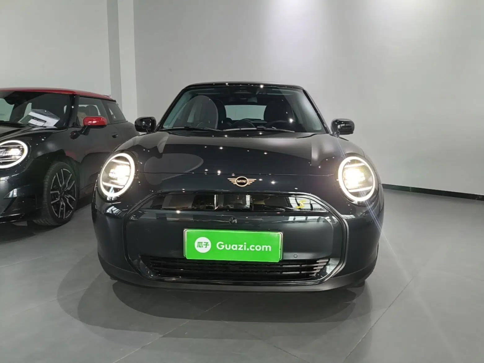 MINI Electric COOPER 2024 452km COOPER SE Artist — миниатюра 2