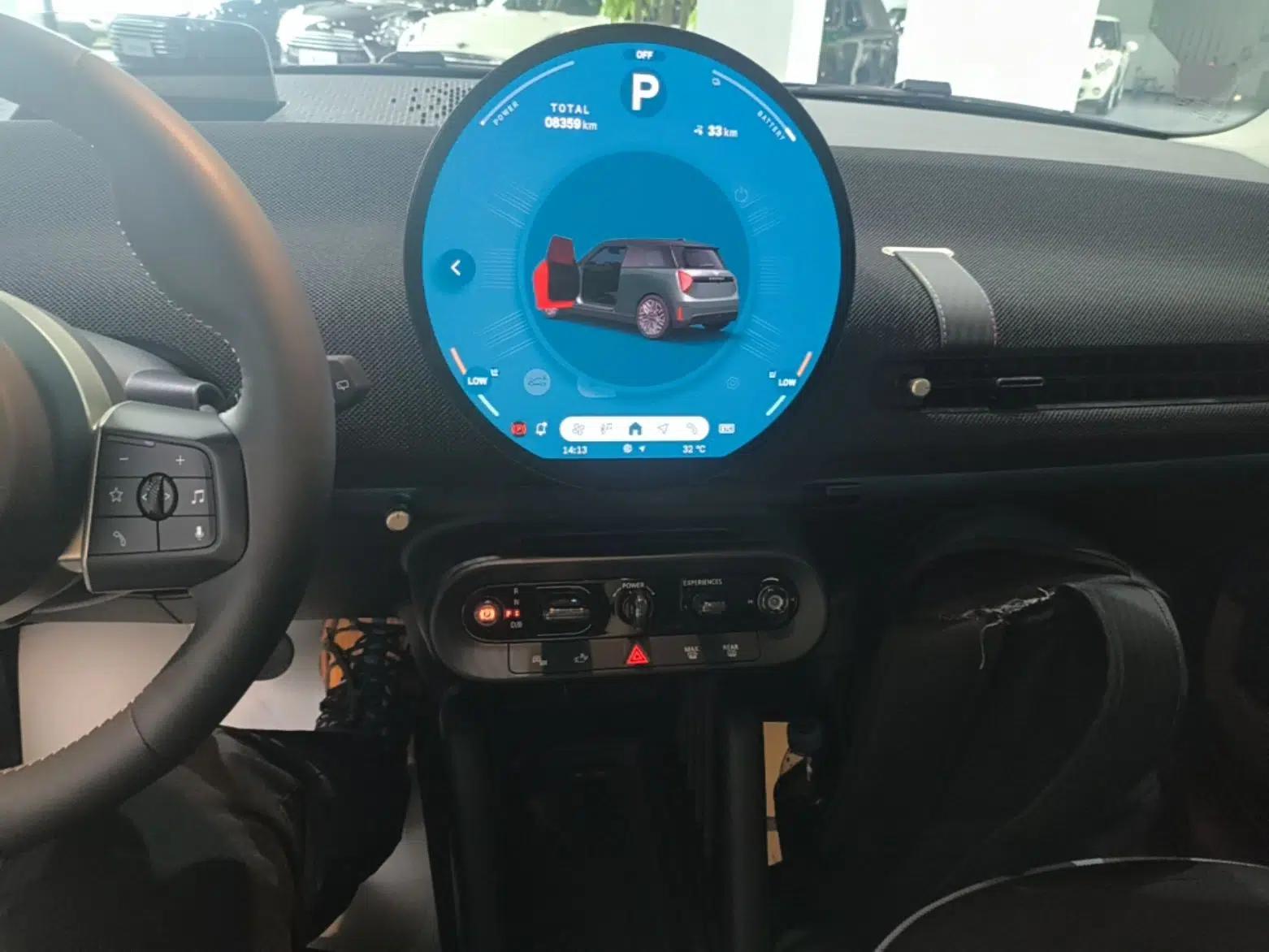 MINI Electric COOPER 2024 452km COOPER SE Artist — миниатюра 15