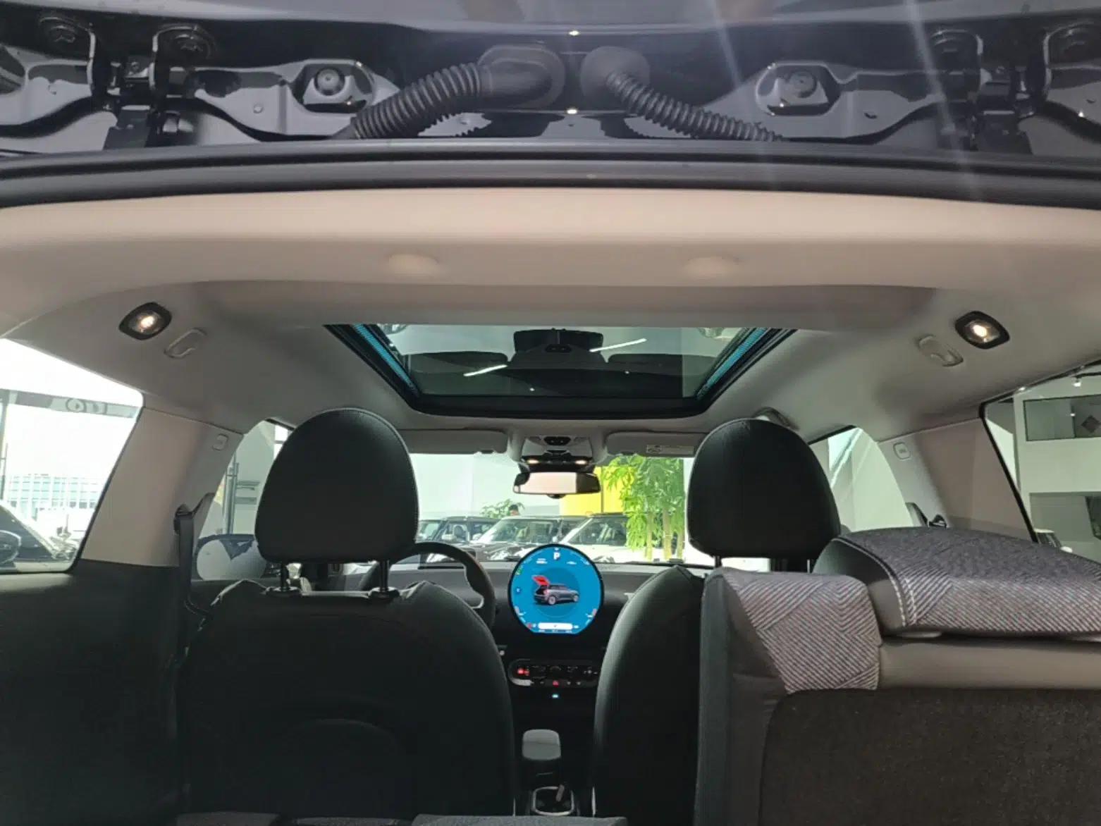 MINI Electric COOPER 2024 452km COOPER SE Artist — миниатюра 21