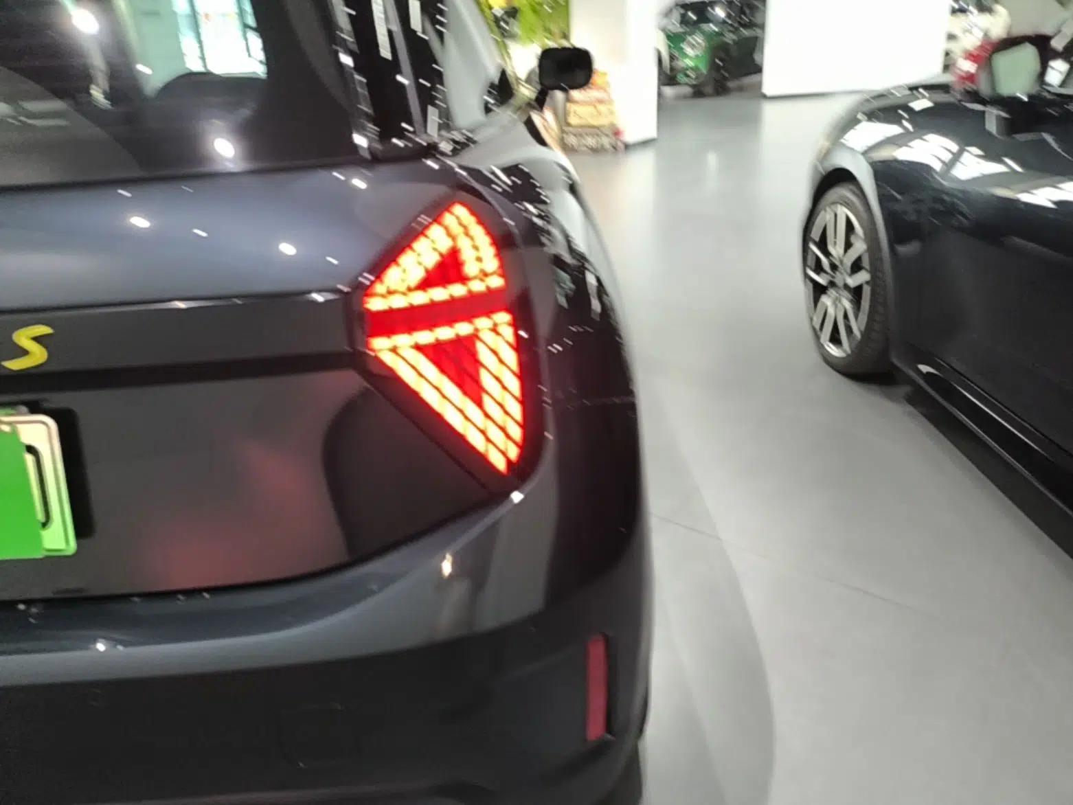 MINI Electric COOPER 2024 452km COOPER SE Artist — миниатюра 9