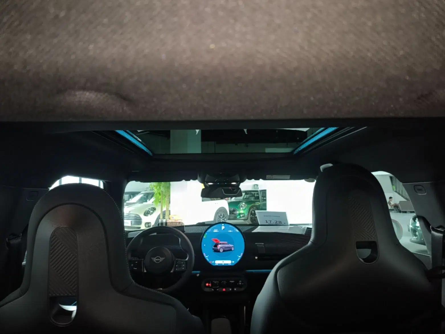 MINI Electric COOPER 2024 452km COOPER SE Racing Driver — миниатюра 26