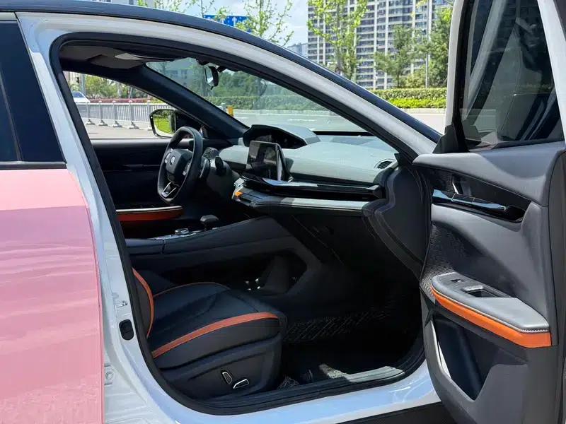Changan UNI-V 2023 1.5T Premium Edition — миниатюра 12