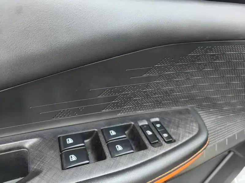 Changan UNI-V 2023 1.5T Premium Edition — миниатюра 13