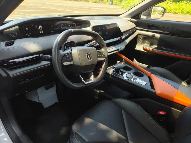 Changan UNI-V 2023 1.5T Premium Edition — миниатюра 9