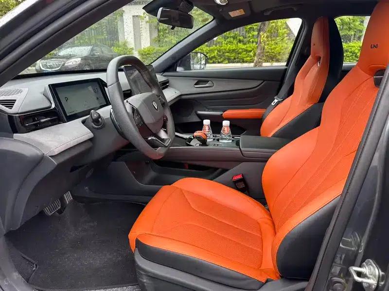 Changan UNI-V 2025 Model, Third Generation, 2.0T Sport Edition — миниатюра 8