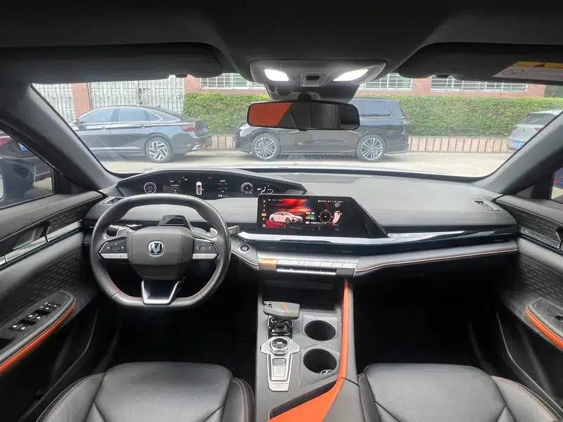 Changan UNI-V 2022 1.5T Premium Edition — миниатюра 15