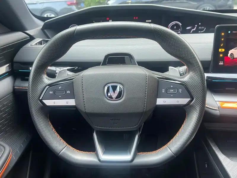 Changan UNI-V 2022 1.5T Premium Edition — миниатюра 17