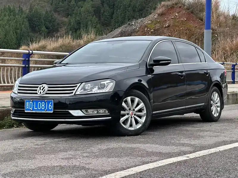 2012 Volkswagen Magotan Facelift 1.8TSI Premium Model — миниатюра 1