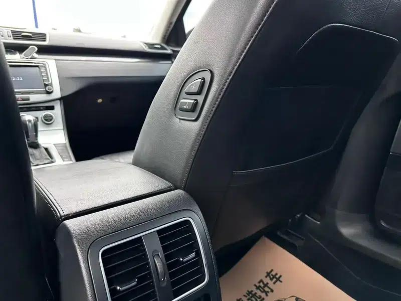 2012 Volkswagen Magotan Facelift 1.8TSI Premium Model — миниатюра 8