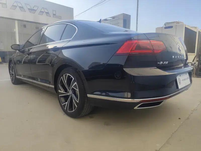 2020 Volkswagen Passat 330TSI DSG Premium — миниатюра 2