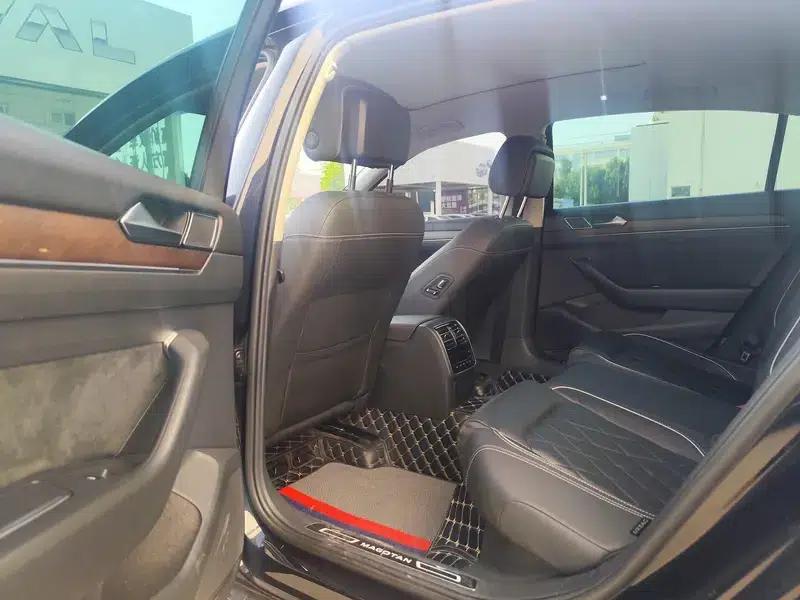 2020 Volkswagen Passat 330TSI DSG Premium — миниатюра 11