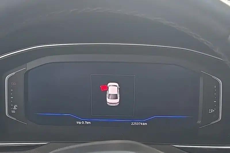 2020 Volkswagen Passat 330TSI DSG Premium — миниатюра 9