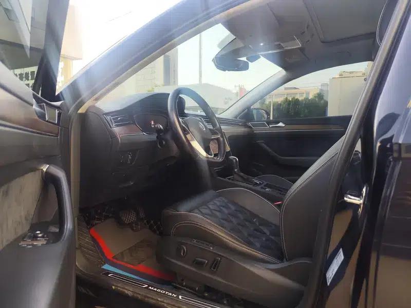 2020 Volkswagen Passat 330TSI DSG Premium — миниатюра 10