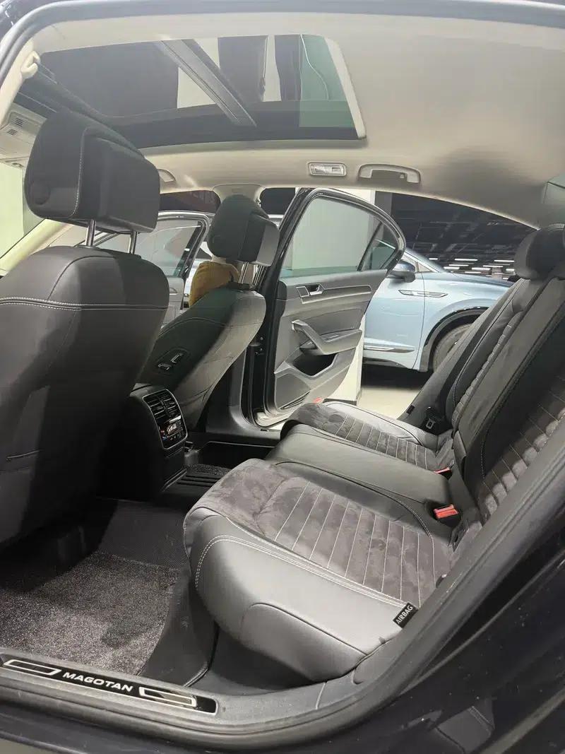 Volkswagen Passat 2021 330TSI DSG 30th Anniversary Edition — миниатюра 6