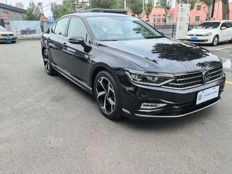 2024 Volkswagen Magotan 330TSI DSG Luxury Edition (2 Million Units Limited Edition) — миниатюра 3