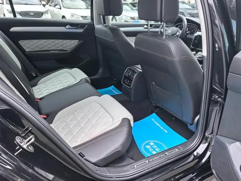2024 Volkswagen Magotan 330TSI DSG Luxury Edition (2 Million Units Limited Edition) — миниатюра 9