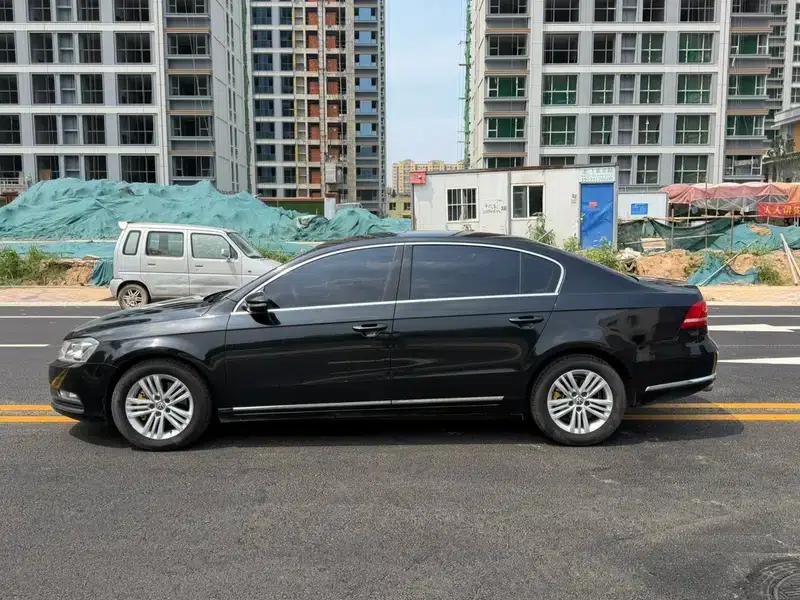2012 Volkswagen Passat 1.4TSI Luxury — миниатюра 3