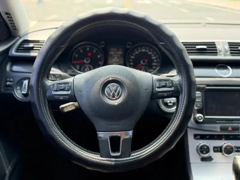2012 Volkswagen Passat 1.4TSI Luxury — миниатюра 10