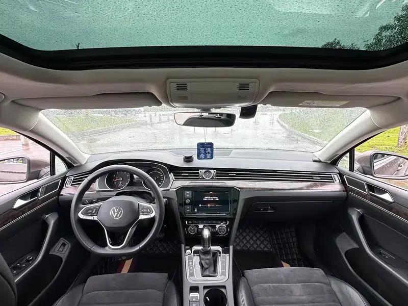 2017 Volkswagen Passat 330TSI DSG Luxury — миниатюра 7