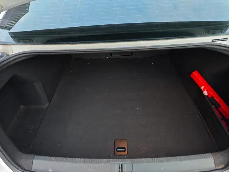 2013 Volkswagen Passat 1.8TSI Luxury — миниатюра 22