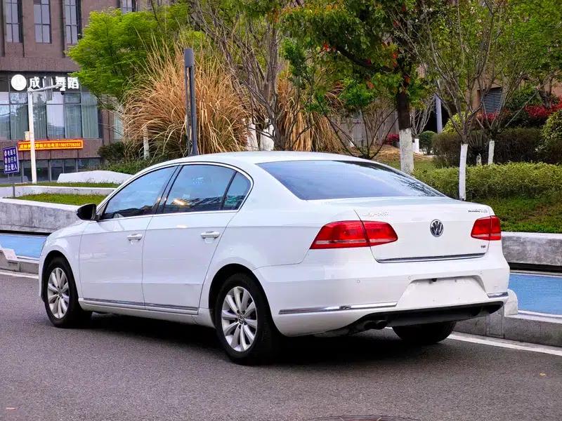 2013 Volkswagen Passat 1.8TSI Luxury — миниатюра 4