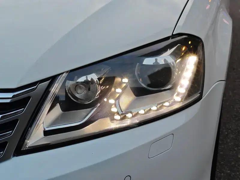 2013 Volkswagen Passat 1.8TSI Luxury — миниатюра 5