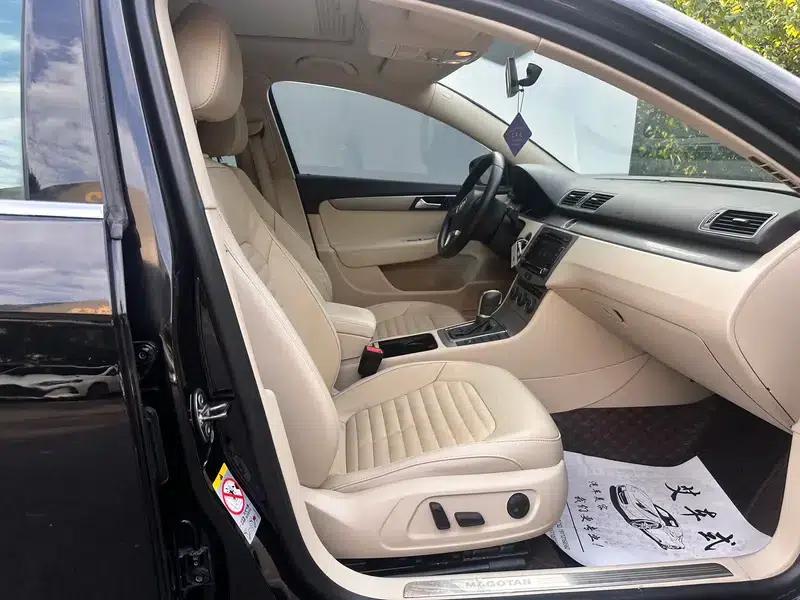 2013 Volkswagen Passat 1.8TSI Luxury — миниатюра 17