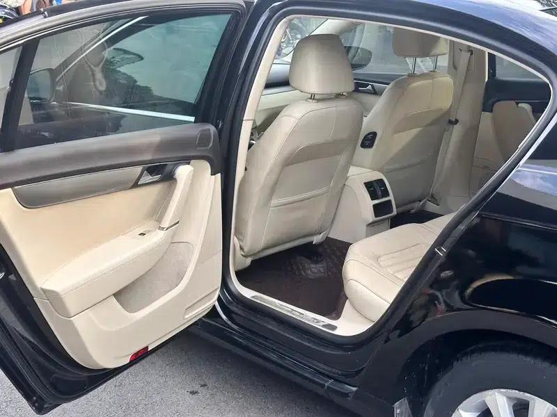 2013 Volkswagen Passat 1.8TSI Luxury — миниатюра 27
