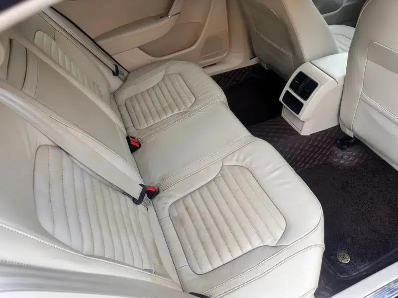 2013 Volkswagen Passat 1.8TSI Luxury — миниатюра 28