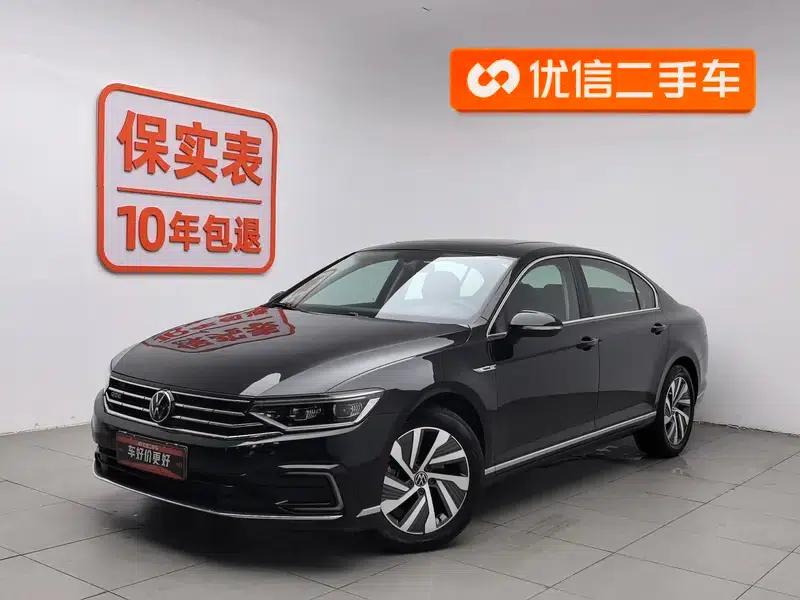 2022 Volkswagen Magotan PHEV Luxury Edition — миниатюра 1
