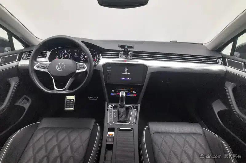 2022 Volkswagen Magotan PHEV Luxury Edition — миниатюра 12