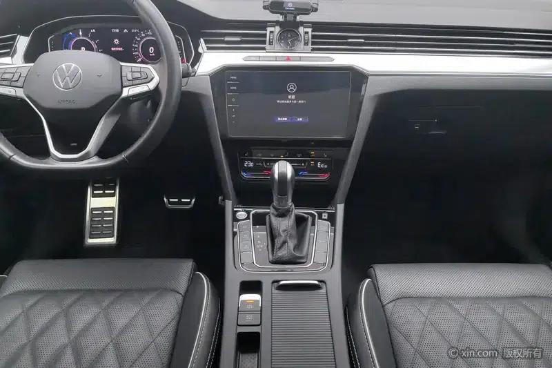 2022 Volkswagen Magotan PHEV Luxury Edition — миниатюра 8