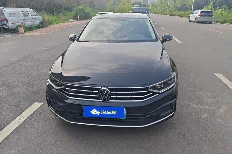 2020 Volkswagen Magotan PHEV Luxury Edition — миниатюра 2