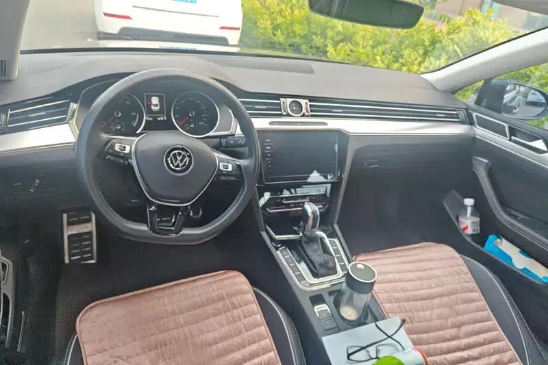 2020 Volkswagen Magotan PHEV Luxury Edition — миниатюра 12