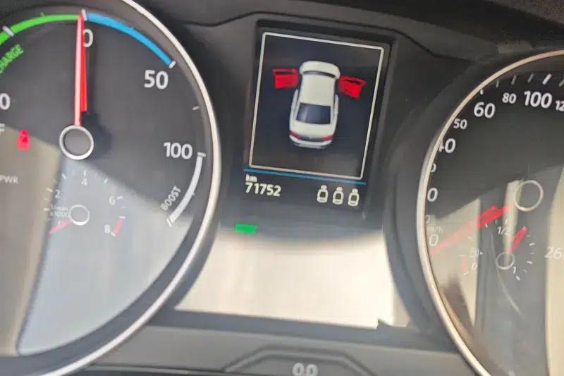 2020 Volkswagen Magotan PHEV Luxury Edition — миниатюра 14