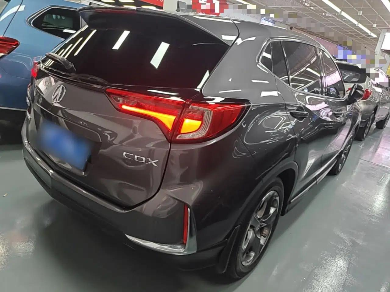 Acura CDX 2021 1.5T Two-Wheel Drive Deluxe Edition — миниатюра 6