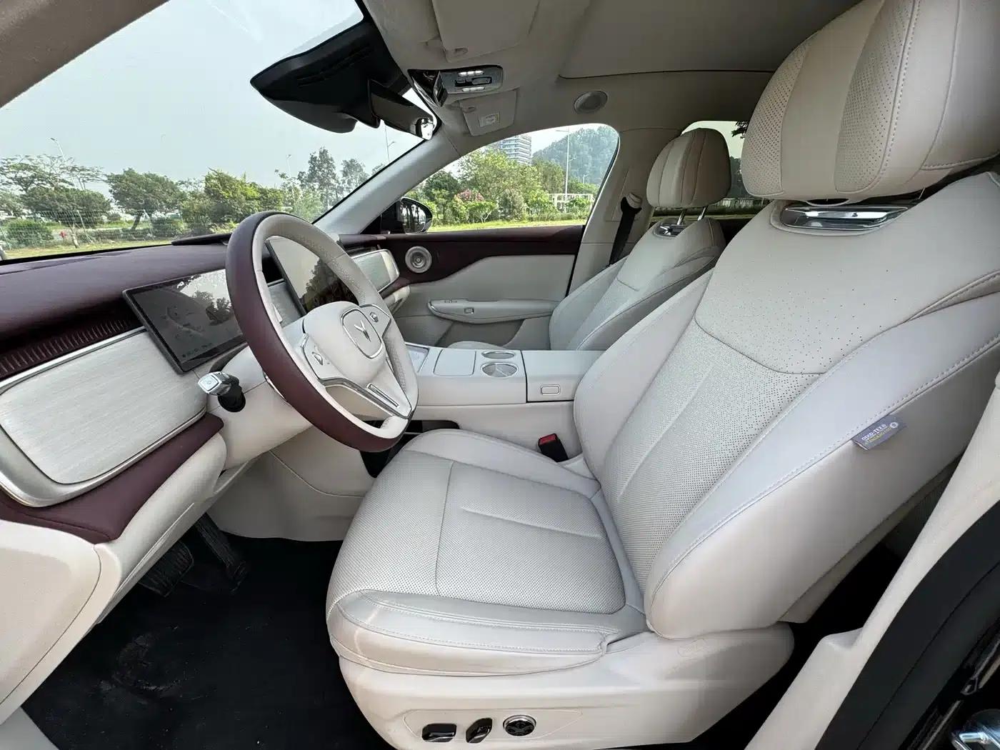 Voyah 2025 Four-Wheel Drive Qiankun Edition — миниатюра 13