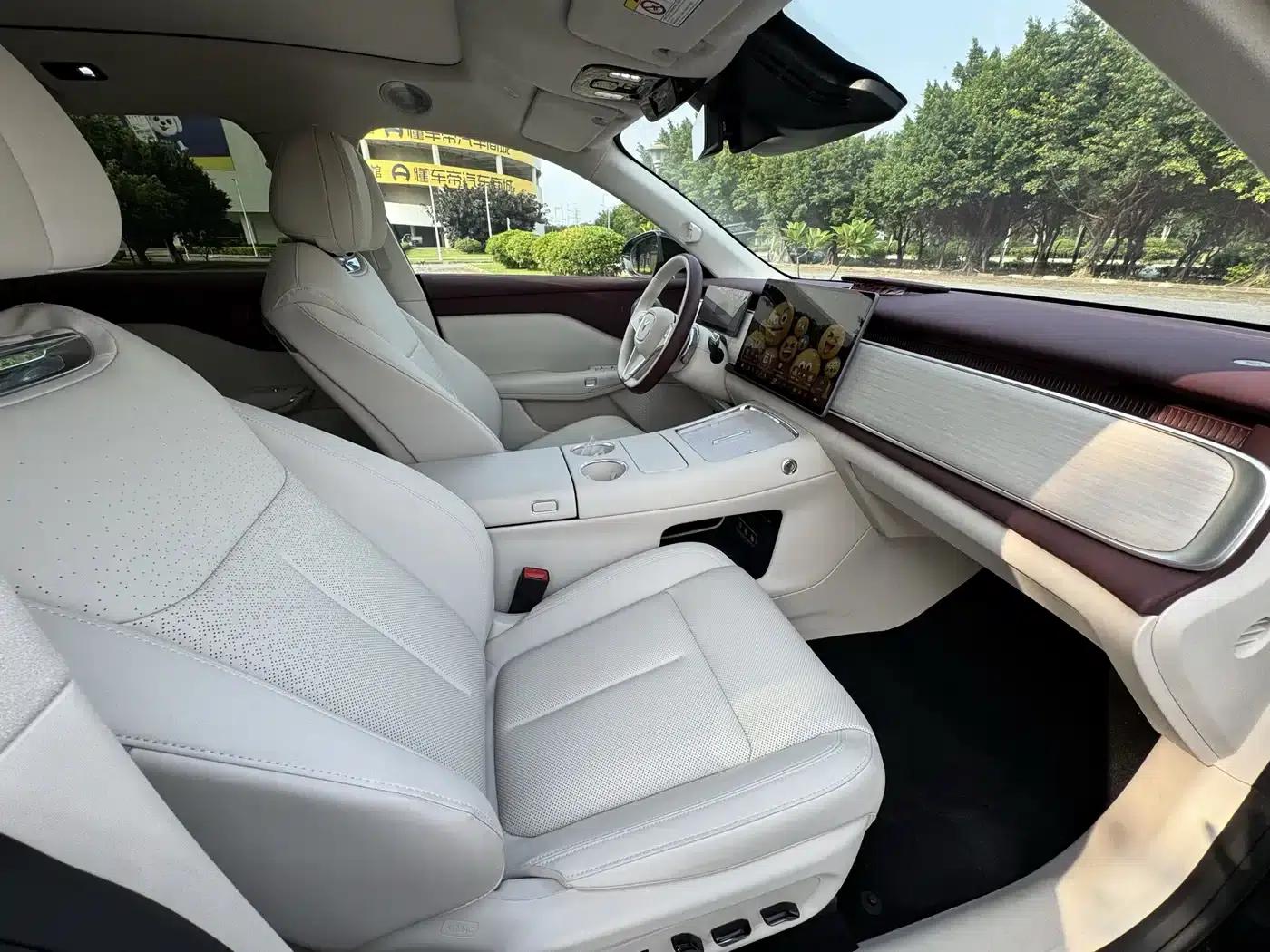 Voyah 2025 Four-Wheel Drive Qiankun Edition — миниатюра 17