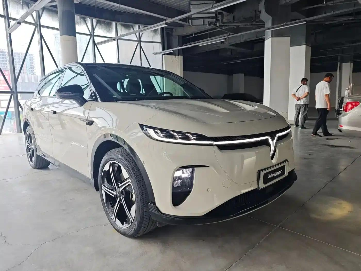 Voyah 2024 Long Range Supercharging Edition — миниатюра 3