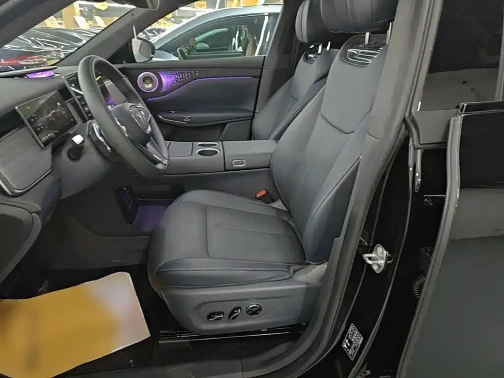 Voyah 2025 Four-Wheel Drive Qiankun Edition — миниатюра 15