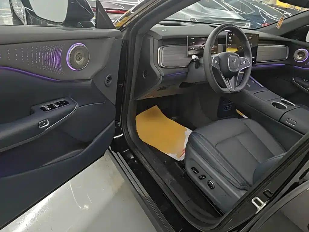 Voyah 2025 Four-Wheel Drive Qiankun Edition — миниатюра 16