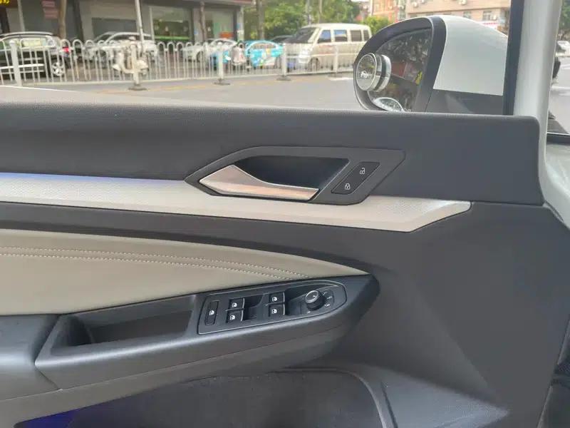 2023 Golf Facelift 280TSI DSG Pro — миниатюра 11