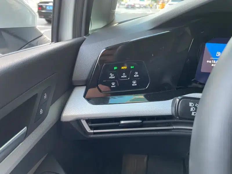 2023 Golf Facelift 280TSI DSG Pro — миниатюра 5