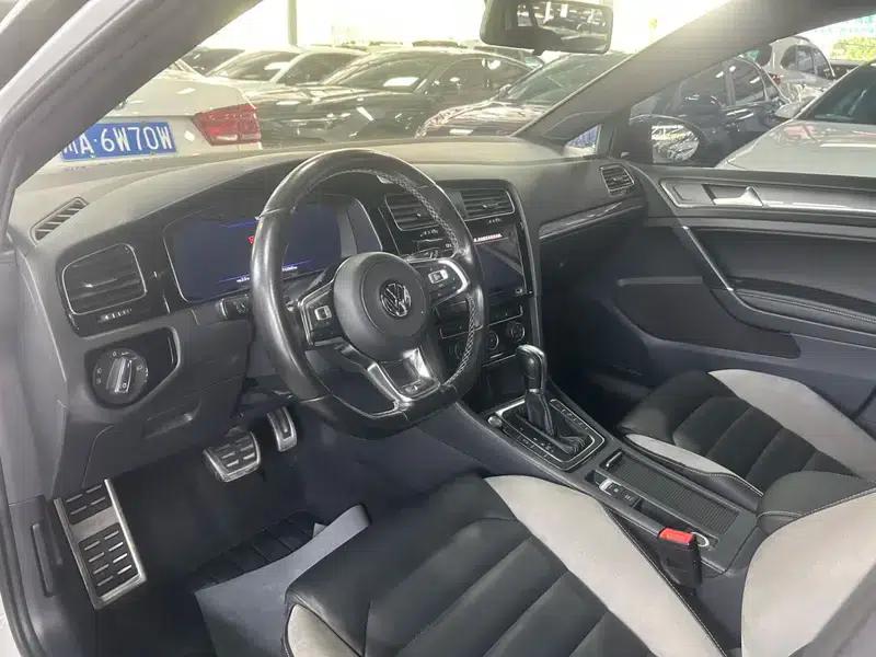 2020 Golf Beloved Edition 280TSI DSG R-Line — миниатюра 9