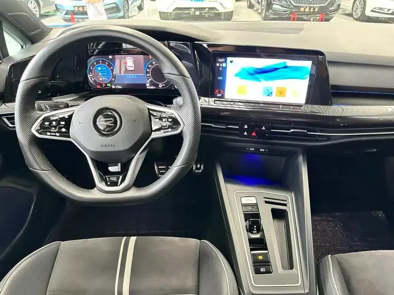 2021 Golf 280TSI DSG R-Line — миниатюра 11