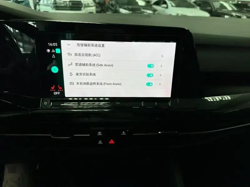 2021 Golf 280TSI DSG R-Line — миниатюра 16
