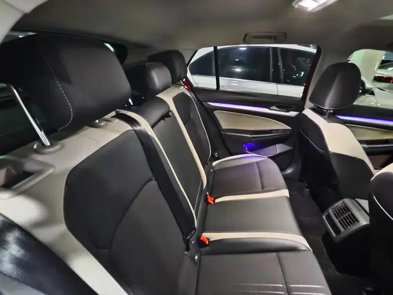 2021 Golf 280TSI DSG R-Line — миниатюра 15
