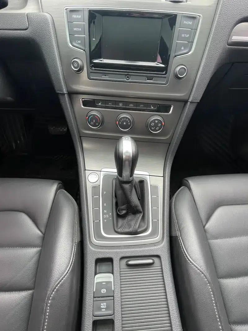 2016 Golf 230TSI Automatic Luxury — миниатюра 7