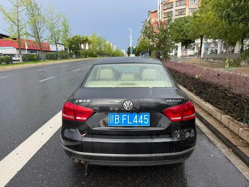 2011 Passat 1.8TSI DSG Premium Edition — миниатюра 5