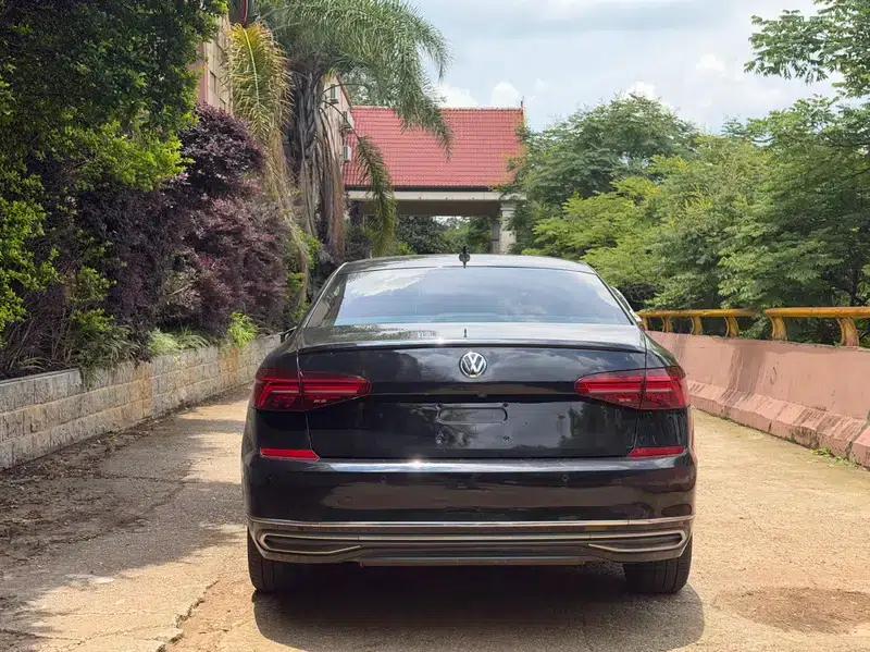 2019 Volkswagen Passat 330TSI Elite Edition (China VI Emission Standard) — миниатюра 5
